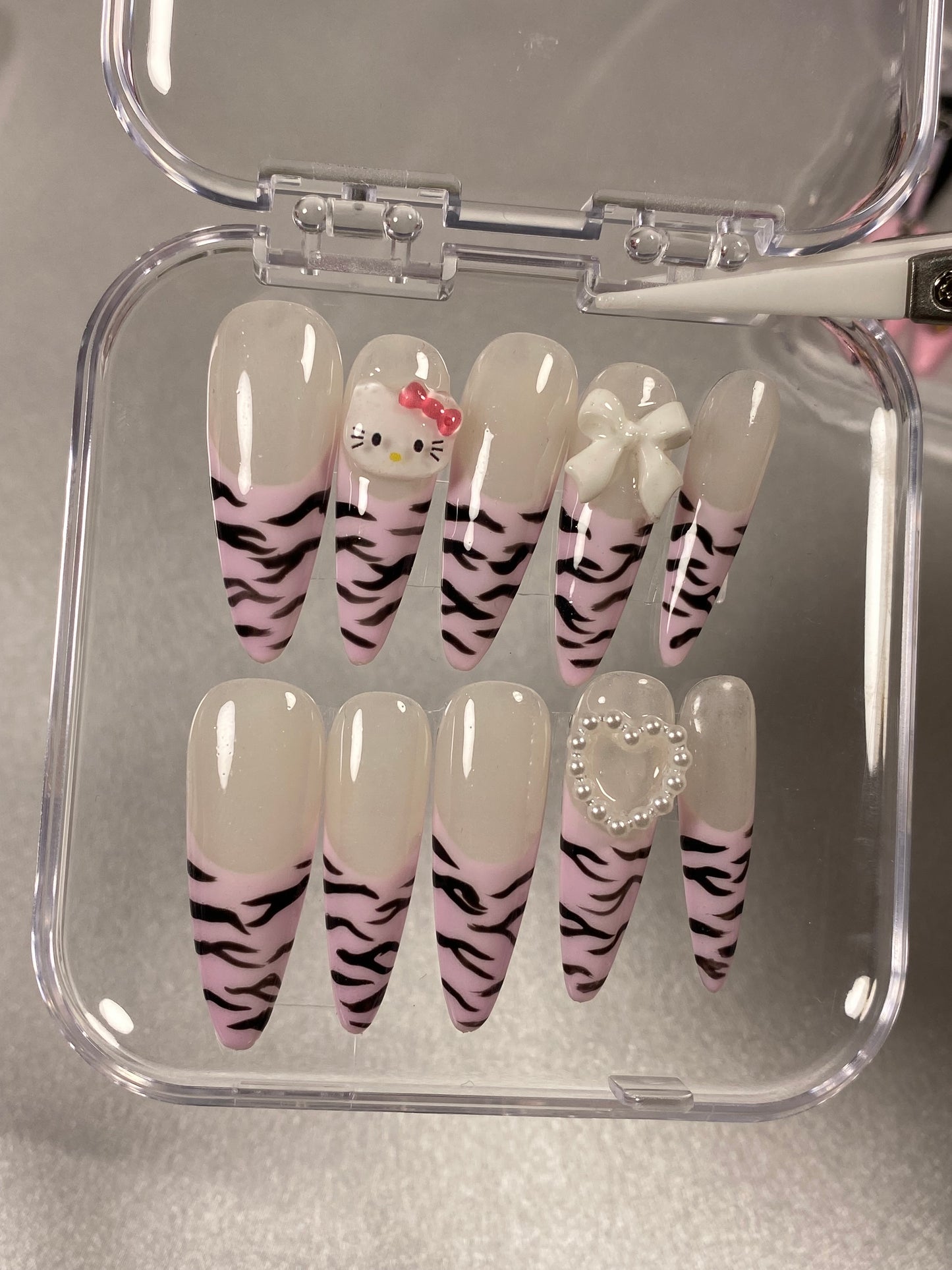 B hand made press on nails hello kitty stilettos shape fake nail