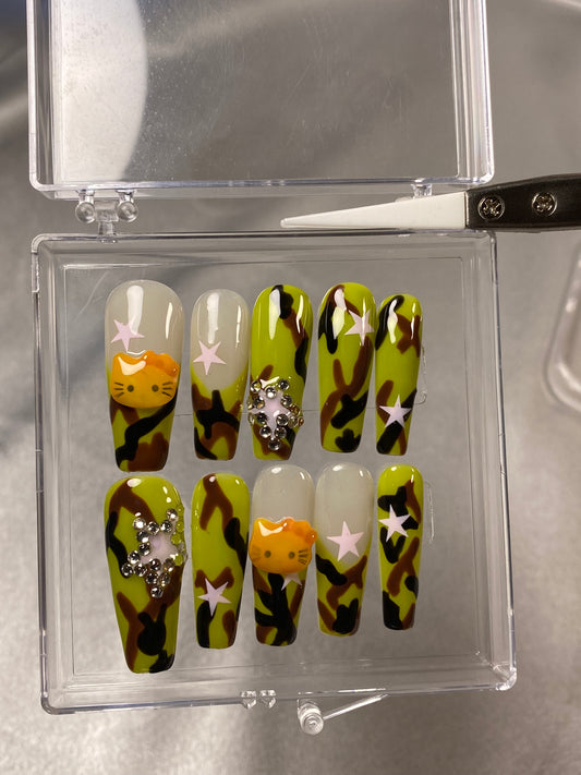 hand made press on nails   Hello kitty cat Shiny false nail
