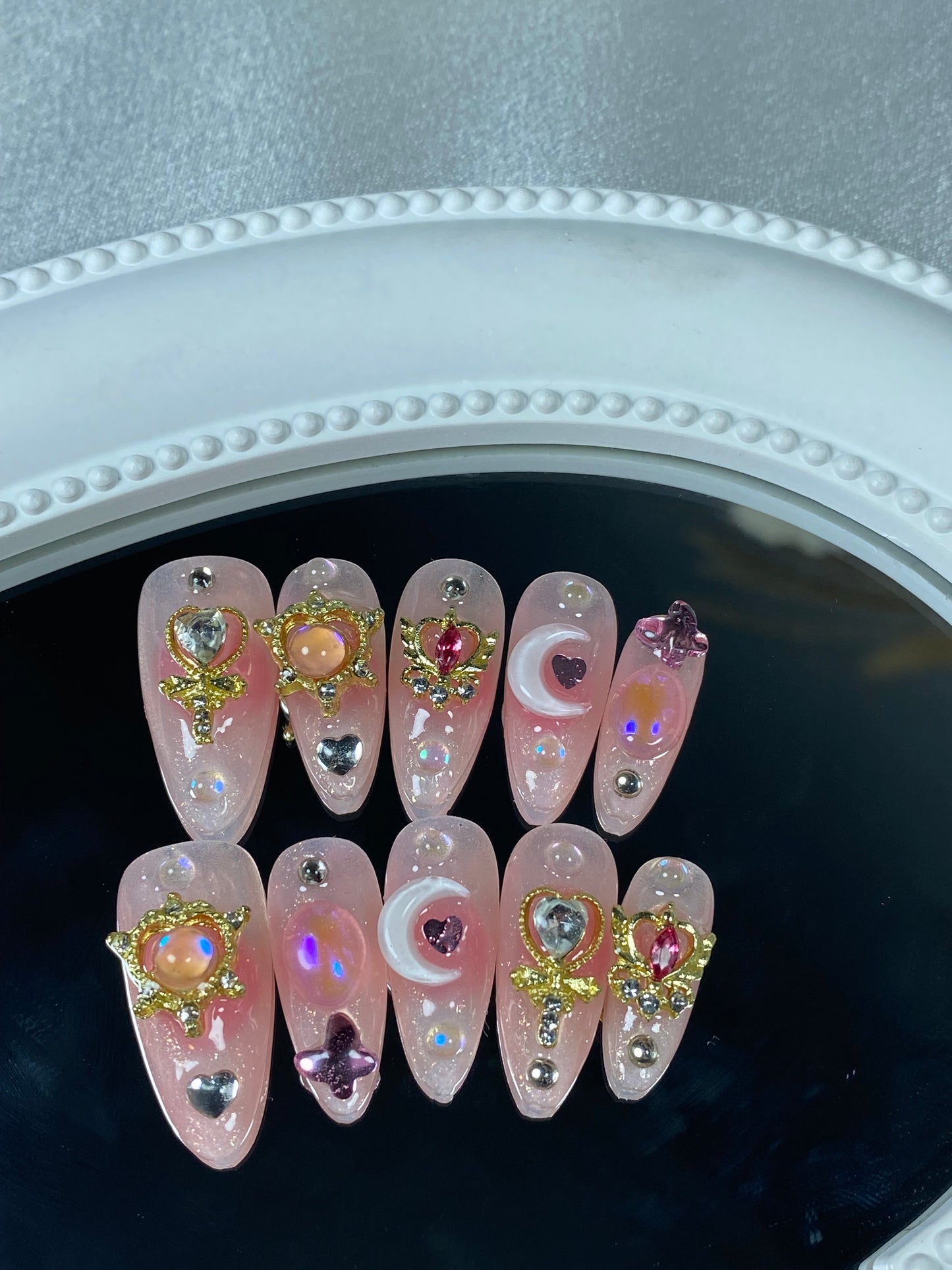 E hand made press on nails almond shape sailor moon fake nails