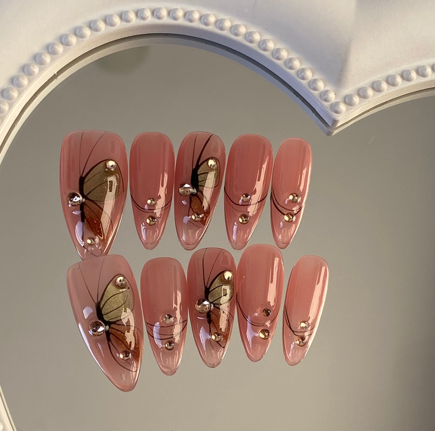 Almond hand made press on nails  sweet cool hand painted Butterfly   Glossy fake nail